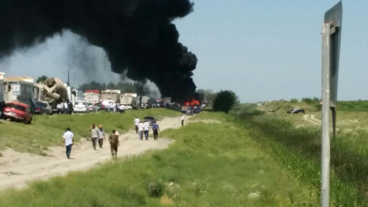 Bakı-Qazax yolunda dəhşətli qəza: 2 nəfər diri-diri yandı - FOTO