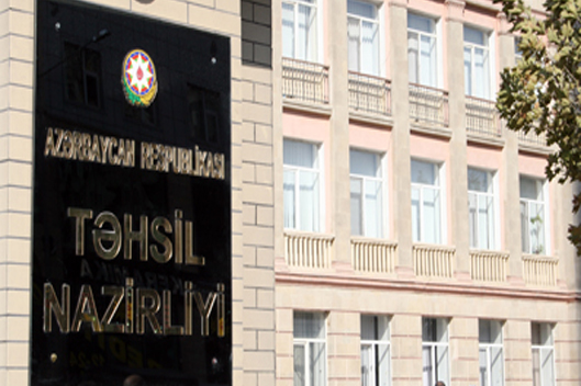 Nazirlikdən müəllimlərin adına kredit alan məktəb direktoru ilə bağlı - REAKSİYA
