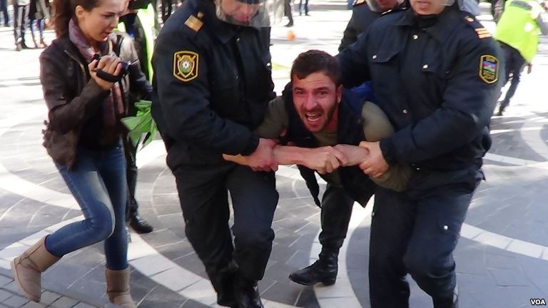 Göyçayda etiraz aksiyası - Yolu bağladılar