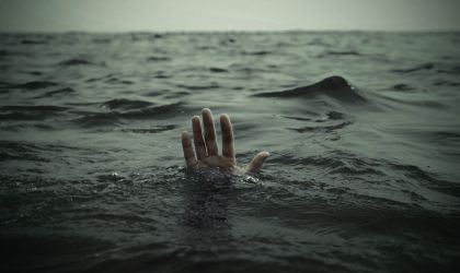 14 yaşlı oğlan dənizdə boğularaq öldü