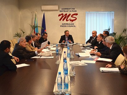 Mətbuat Şurası daha bir neçə qəzetin adını ‘qara siyahı’ya salıb