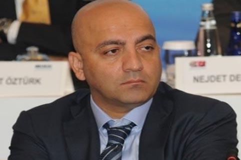 Mübariz Mənsimov 7 ulduzlu otelini bağladı