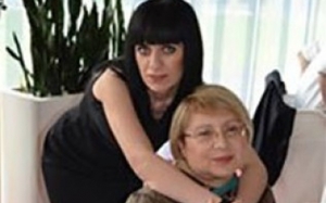 “Cəbhədə əsgərləriniz ölsün...” - Leyla Yunusun qızı