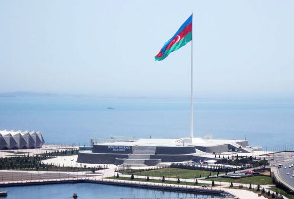 Dövlət Bayrağı Meydanında bayraq endiriləcək