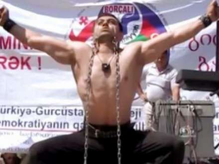 Azərbaycanlı pəhləvandan inanılmaz hərəkətlər - VİDEO