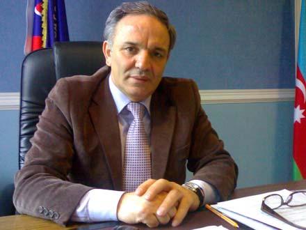 Rəşadın əyilib onun əlindən öpəcəyini gözləmirdi…