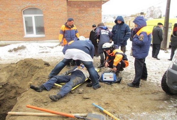Bakıda söyüş üstündə fəhlə fəhləni öldürdü