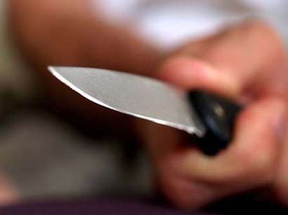 Bakıda kişi öz qardaşı arvadını bıçaqladı