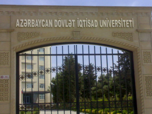 Universitet tələbələrin borclarını sildi