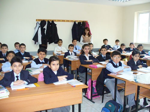 Bakı məktəbində rüsvayçılıq