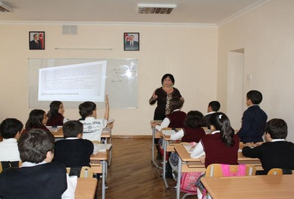 Kənd müəllimləri ayda 315 manat maaş alacaq
