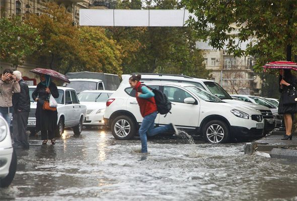 Ən çox yağıntının hansı rayona düşdüyü açıqlandı