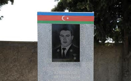 Mübariz İbrahimovun məzarı ziyarət edildi