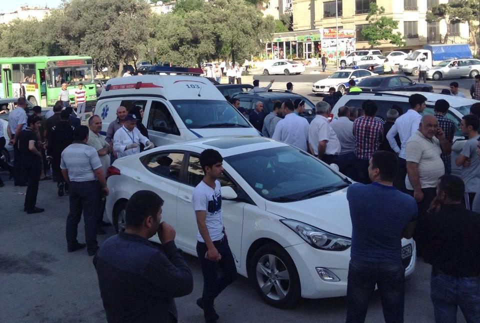 Bakıda 6 maşın bir-birinə girdi: 1 ölü, 7 yaralı