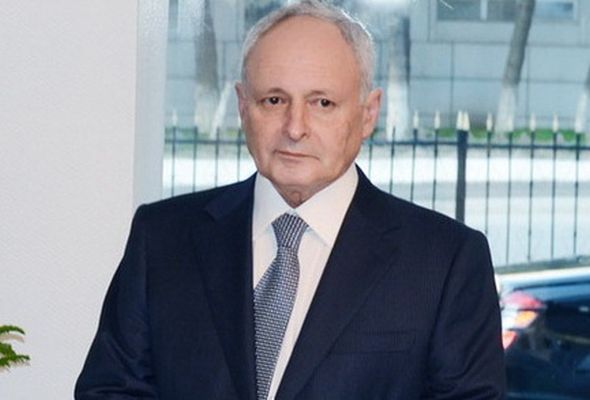 Oqtay Şirəliyevdən kadr islahatı