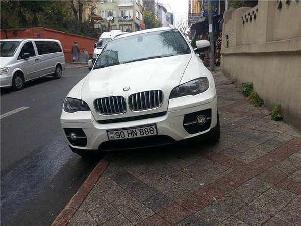Bakılı sürücü İstanbulun diqqətində -  FOTO 
