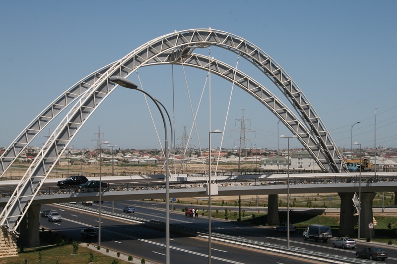 Bakıda özünü körpüdən atmaq istəyənlə bağlı açıqlama