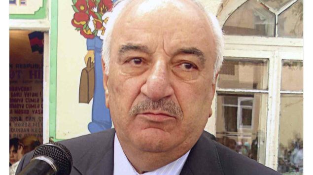 Abid Şərifov "Sovetski" sakinlərinə söz verdi