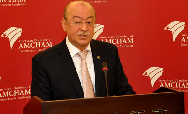Nazir işdən qovulanlardan danışdı