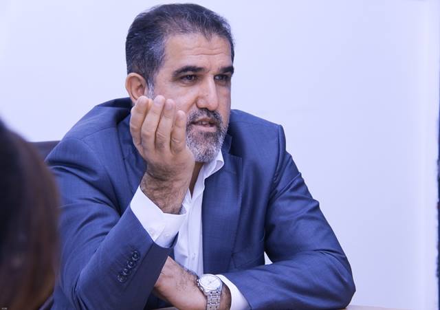 Rauf Arifoğlu "Azadlıq" qəzetini məhkəməyə verdi