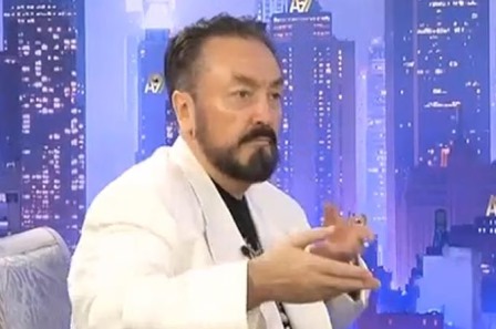 Millət vəkili ermənilərə qardaş deyən Adnan Oktara cavab verdi - VİDEO