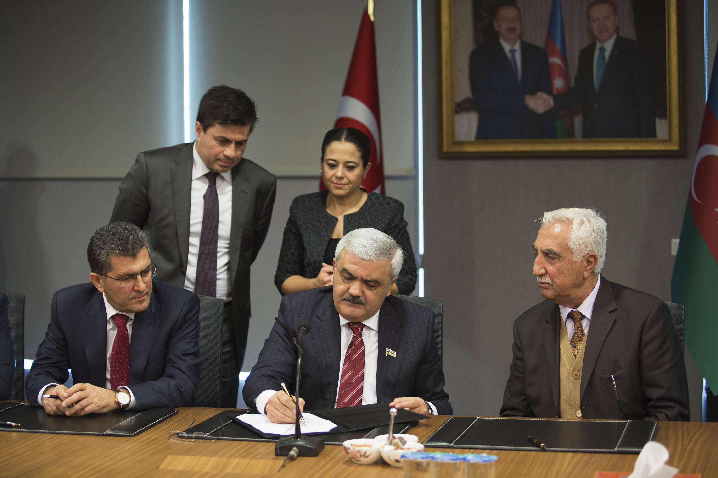 TANAP boru xəttinin quruda yerləşən hissəsini inşa edəcək şirkətlər müəyyən olundu