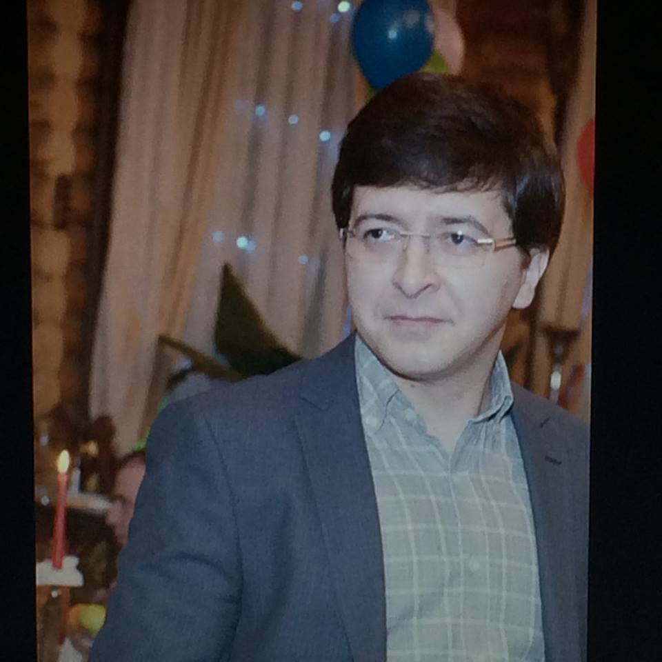 “Öz toyunda fotoqrafa gizlincə nömrə verən gəlinlər...”