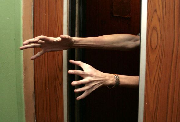 Bakıda11 nəfər liftdə qaldı