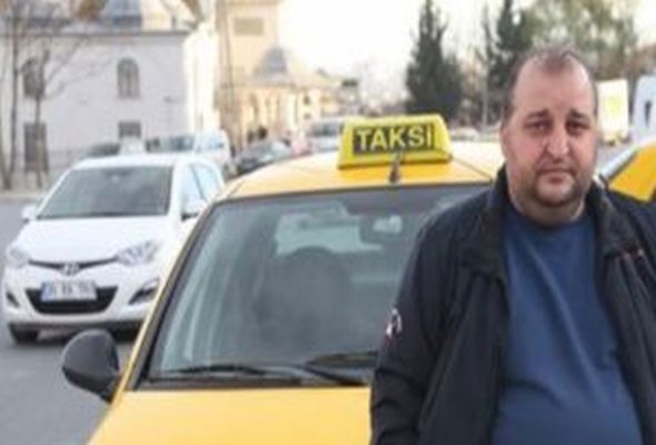 Azərbaycanlı iş adamı müflis oldu, indi taksi sürür