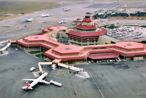 Bakı aeroportu gücləndirilmiş iş rejiminə keçdi