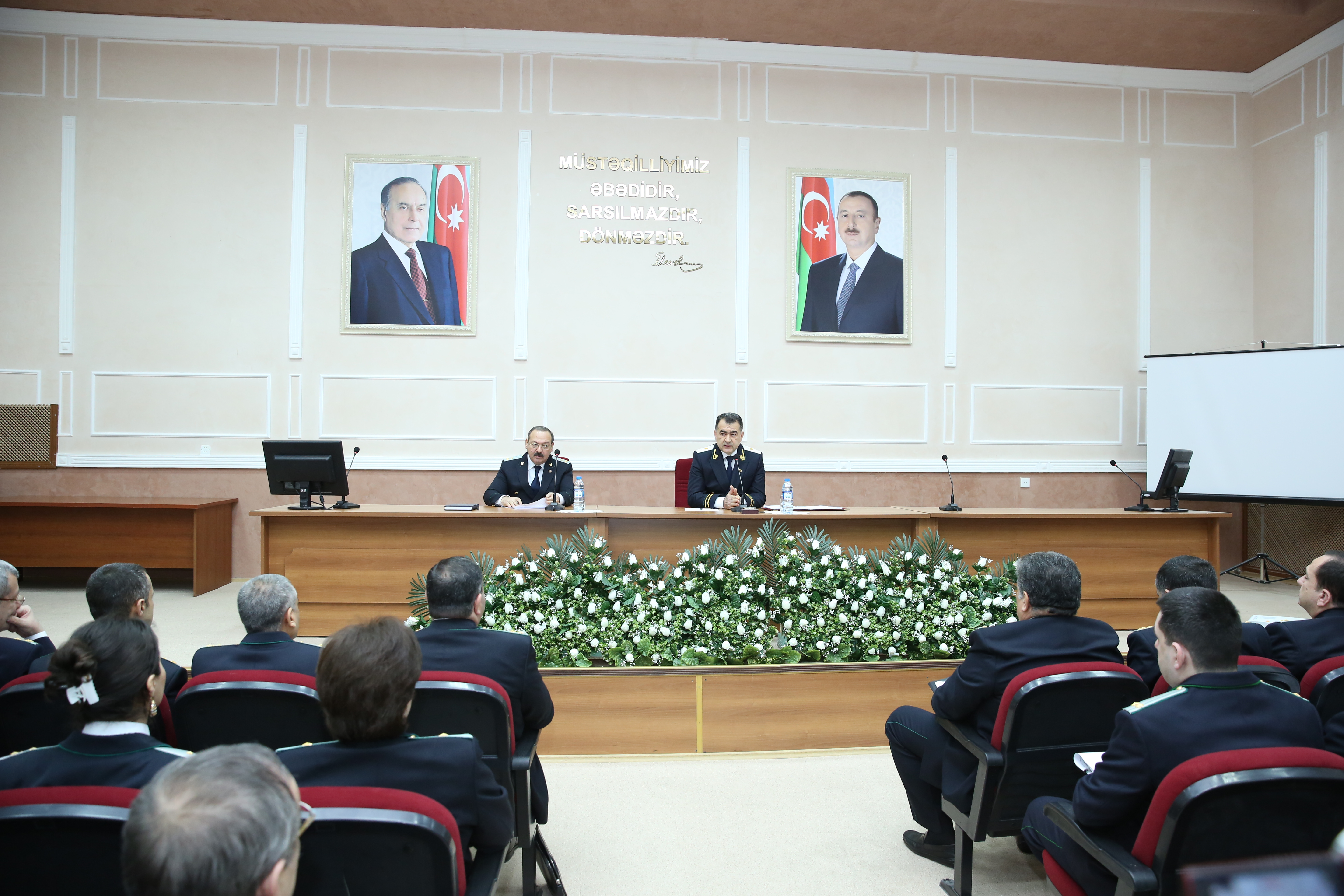 30 prokuror cəzalandırıldı - Azərbaycanda