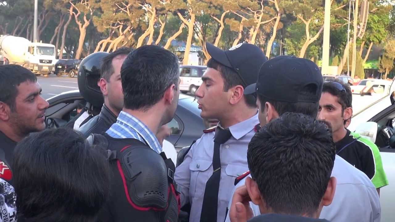 Daha bir polis döyüldü - Azərbaycanda