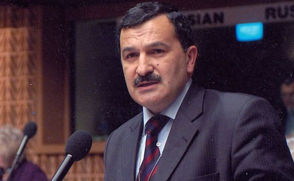 “Valideynlər düz edib məktəb direktorunun işdən çıxarılmasını tələb ediblər” – Aydın Mirzəzadə