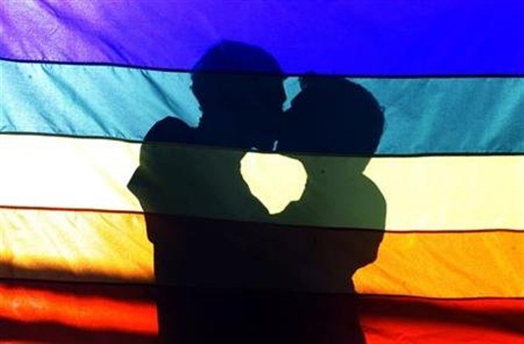 "Heç kim deyə bilməz ki, mənim övladım homoseksual olmayacaq"