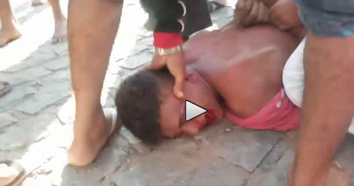 Avtobusda oğurluq edən oğlan belə cəzalandırıldı - VİDEO (18+)
