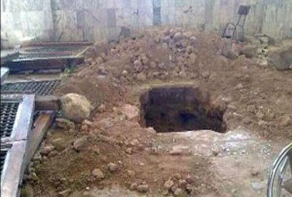 Bakıda ana fəryadı: O, oğlunun meyitini qəbiristanlıqdan çıxara bilmir – VİDEO
