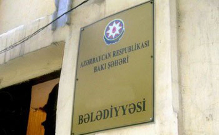 Bələdiyyələrə qadağa qoyuldu