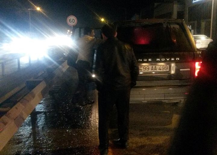 Bakıda sürücünü arvadının yanında yumruqlayan "Rang Rover"in sahibi tapıldı - FOTOLAR