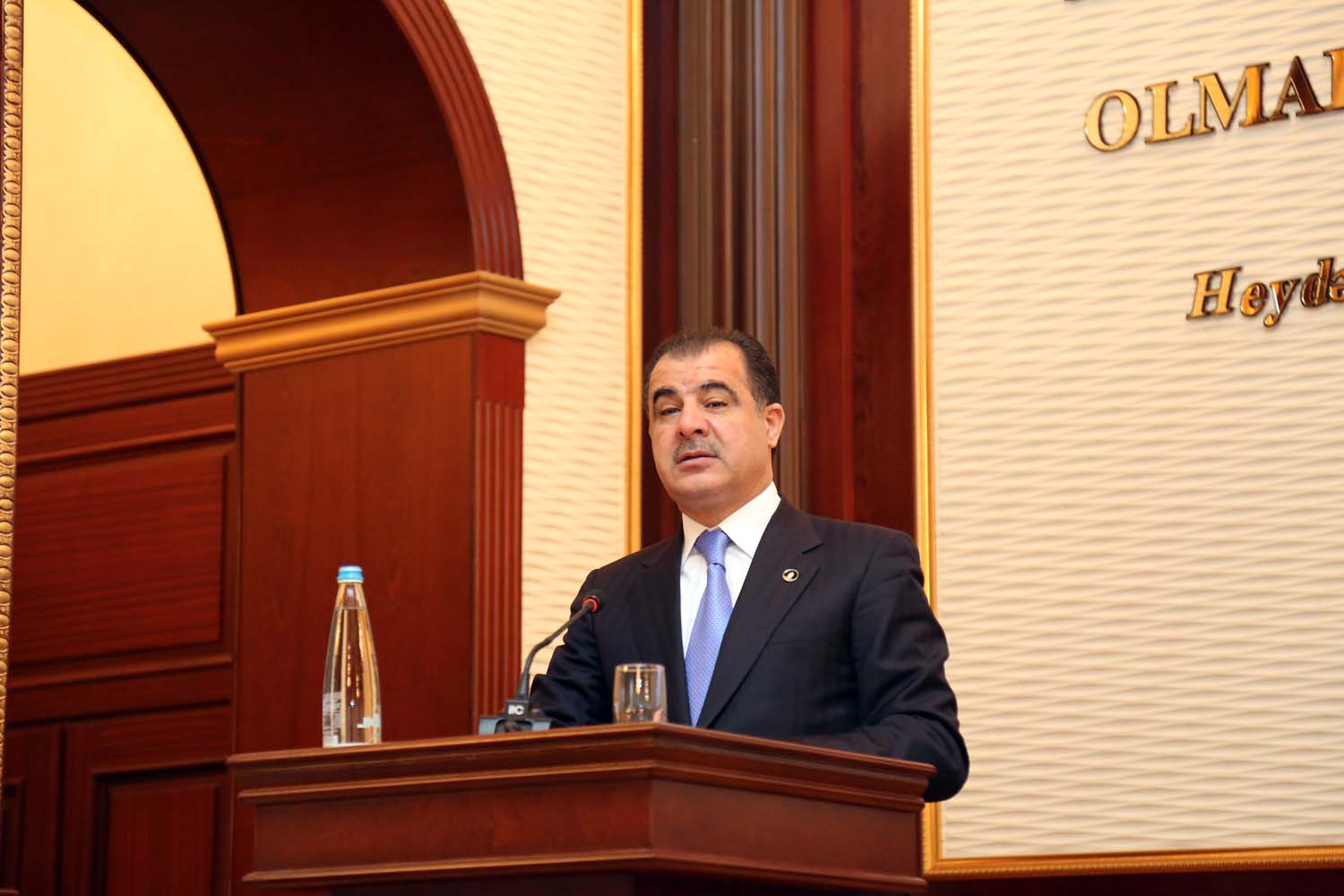 Elmar Vəliyev hesabat verdi