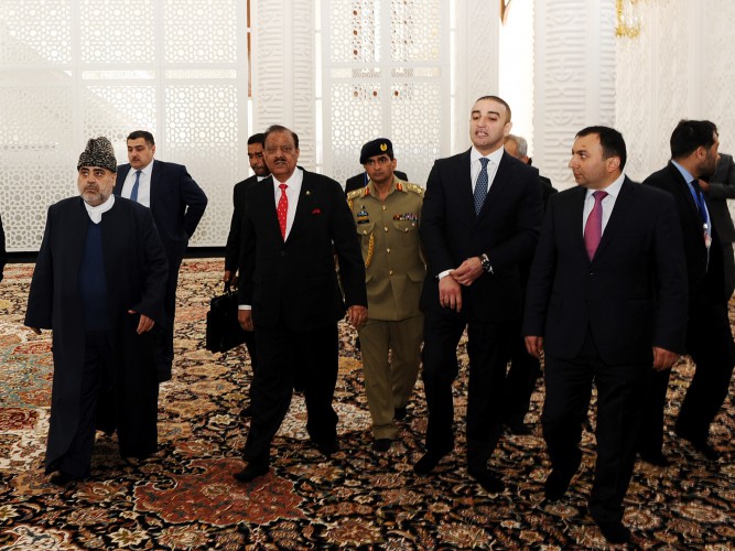 Prezident şeyxlə Heydər məscidində – FOTOLAR