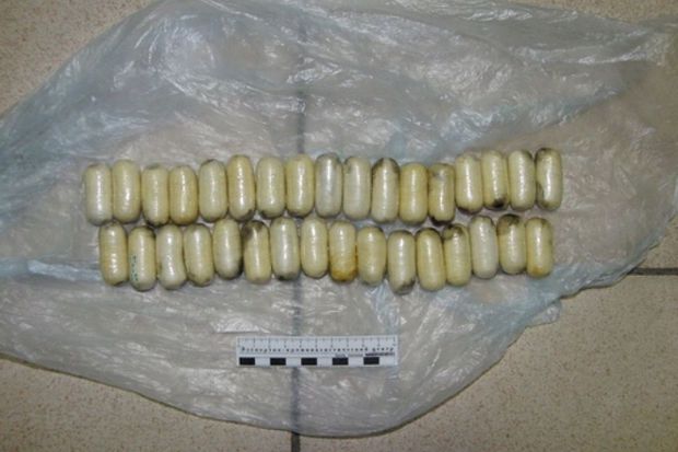 Azərbaycana daxili orqanında heroin gətirən şəxs saxlanıldı