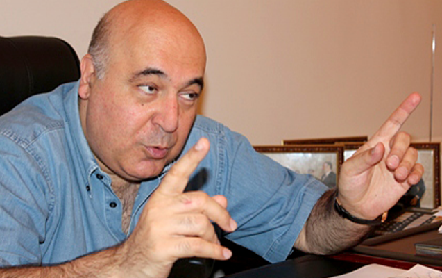 Çingiz Abdullayev danışdı