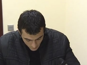 5 illik arvadını 8 yerindən bıçaqladı - VIDEO