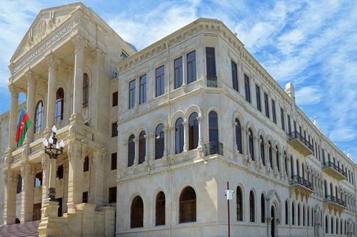 Baş Prokurorluq işçi axtarır
