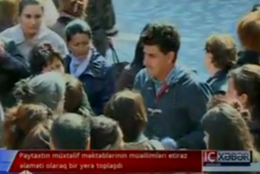 Bakıda müəllimlər imtahana görə etiraz etdi -  VİDEO 