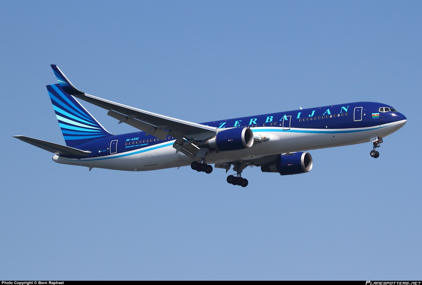 AZAL Bakı - İstanbul reysinə 100 manat endirim etdi - Yeni aksiya