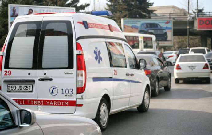Bakıda oteldə müəmmalı qətl: bankın şöbə müdiri öldürüldü