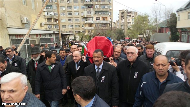 Nərgiz Yaqublu son mənzilə yola salınır... - FOTOLAR