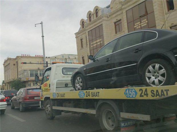Bakı küçələrində evakuator səhvi – FOTO