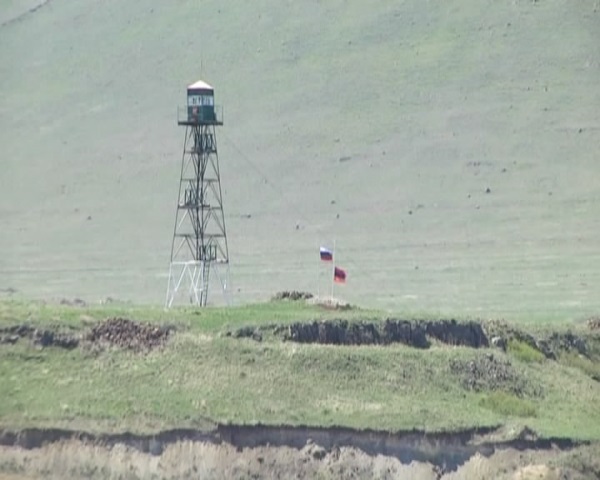 Ermənistan sərhədlərində rus hərbçiləri keşik çəkir